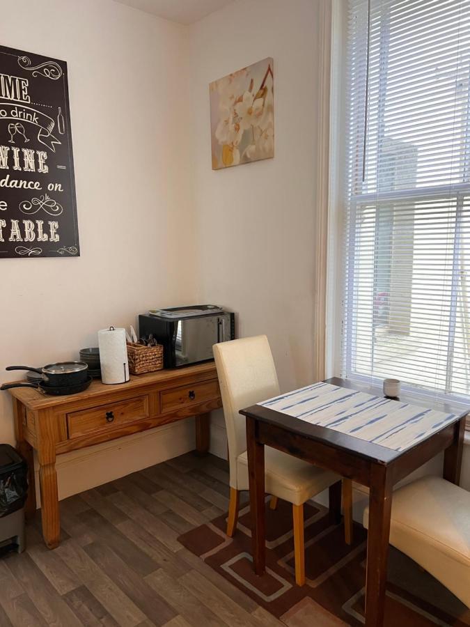 Lovely - 1 Bedroom Flat In Hastings Town Centre Dış mekan fotoğraf